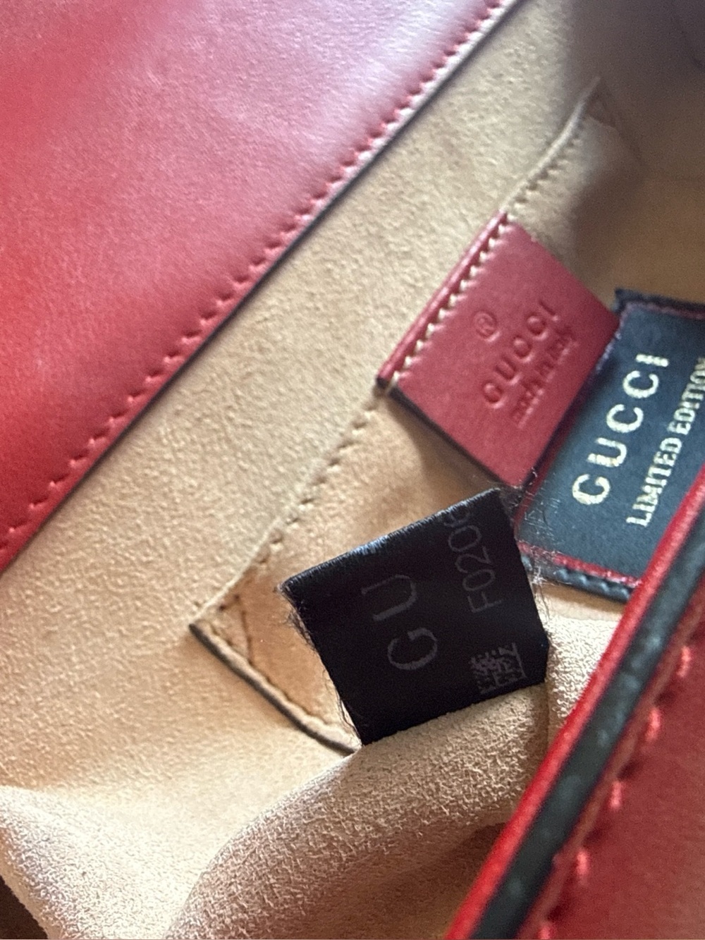 Gucci Red Cowhide Star bag (Limited Edition) - Picture 9 of 9